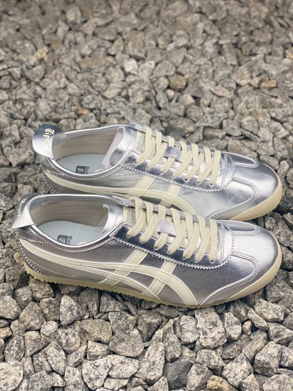Onitsuka Tiger Mexico 66 Women’s Silver White Metallic Sneakers